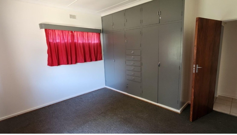 3 Bedroom Property for Sale in Songloed North West